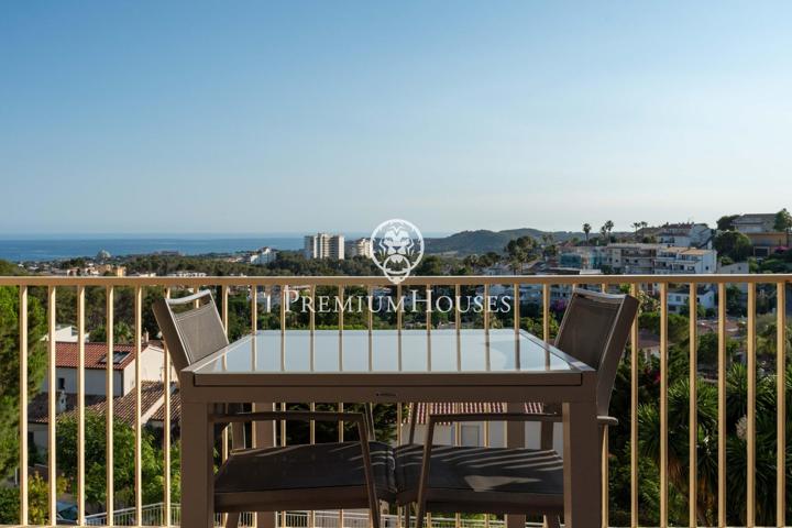 Piso con vistas al mar y terraza en Vallpineda photo 0