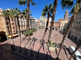 4 DORMITORIOS EN ULTIMA PLANTA EN CENTRO HISTORICO DE MALAGA. photo 0