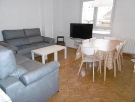 Piso alquiler PARA 4 ESTUDIANTES en Alcoy - Calle Entenza photo 0