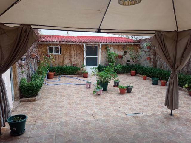 Planta baja con un patio muy grande en venta en la zona del Ensanche - Alcoy photo 0