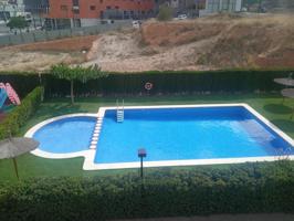 Piso en venta con piscina comunitaria en Alcoy - Zona Norte photo 0