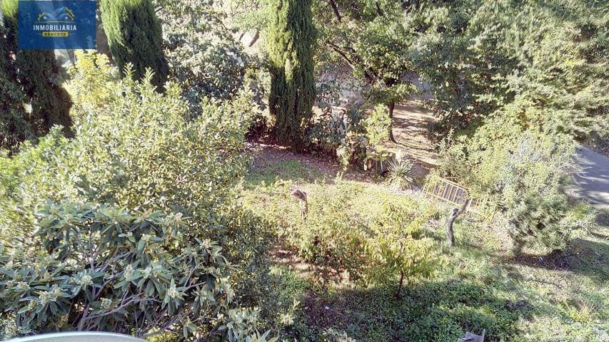 Se vende casa con terreno en Alcoy photo 0