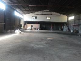 Nave en suelo urbano en el Polígono de la Beniata - Alcoy photo 0