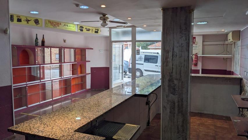 Local comercial + altillo independiente (estilo vivienda) en la Zona Norte de Alcoy photo 0