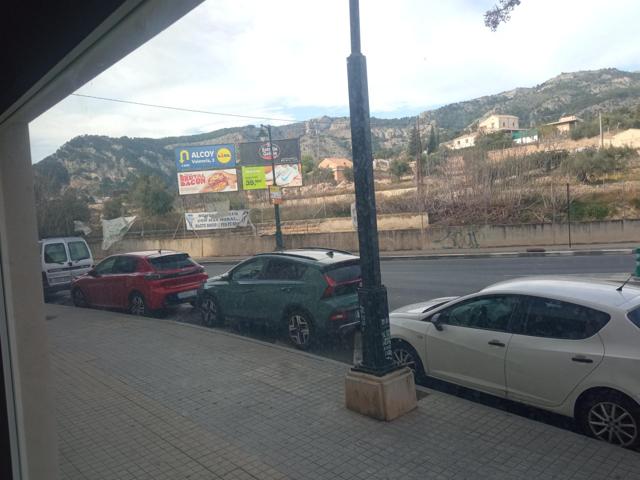 ALQUILER LOCAL COMERCIAL ZONA NORTE-Av Tirant Lo Blanc photo 0