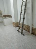 Se alquila o vende local en Alcoy - Calle Entenza photo 0