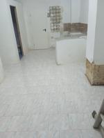 Se alquila o vende local en Alcoy - Calle Entenza photo 0