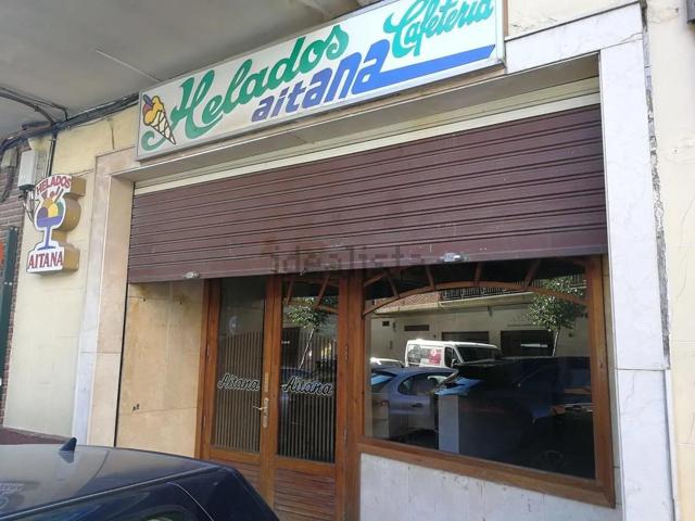 SE ALQUILA LOCAL EN SANTA ROSA- PZA JAIME EL CONQUISTADOR-Era una cafeteria photo 0