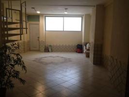 ALQUILER DE LOCAL EN ENSANCHE-Calle Entenza photo 0
