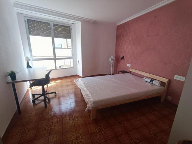 Piso de alquiler PARA ESTUDIANTES en el centro de Alcoy photo 0