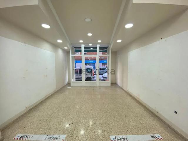 ALQUILER LOCAL ZONA NORTE-Calle Arzobispo Domenech (lado Av Hispanidad) photo 0