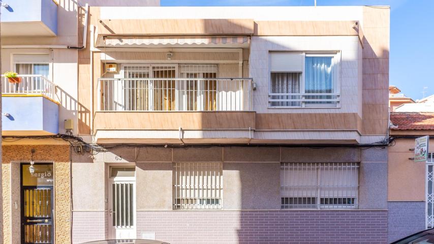 APARTAMENTO CENTRICO CON 5 DORMITORIOS EN TORREVIEJA photo 0