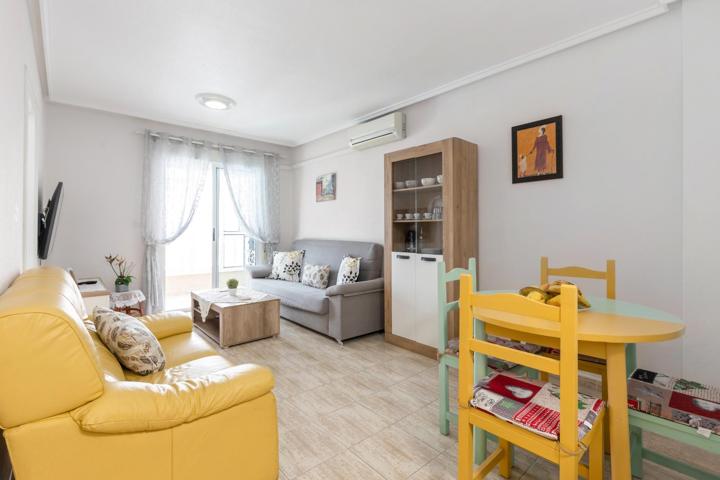 APARTAMENTO DE 1 DORMITORIO CON GARAJE EN EL CENTRO DE TORREVIEJA! photo 0