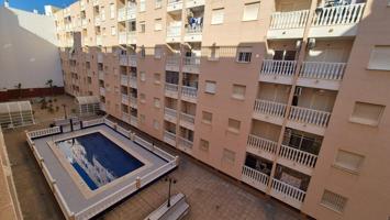 ¡¡¡¡Apartamento que lo tiene todo ¡¡¡¡ : Piscina comunitaria , garaje y trastero en Torrevieja photo 0