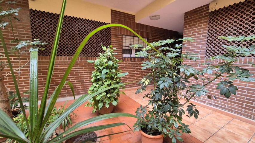 Apartamento de 2 dormitorios  cerca de la Playa del Cura y de los Locos Torrevieja photo 0