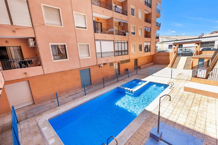 Acogedor Piso con 3 dormitorios y piscina comunitaria! photo 0