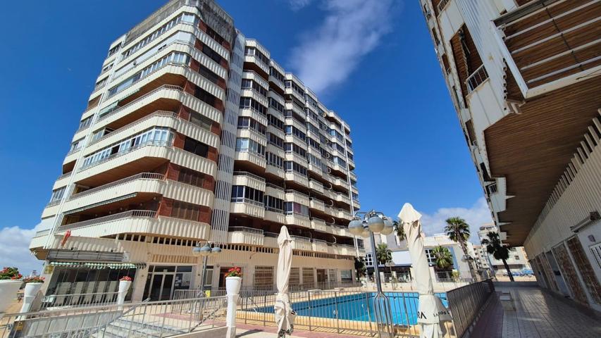 OPORTUNIDAD! APARTAMENTO REFORMADO DE 3 DORMITORIOS EN PRIMERA LINEA DE PLAYA DE ACEQUION!! CON PISCINA COMUNITARIA! photo 0