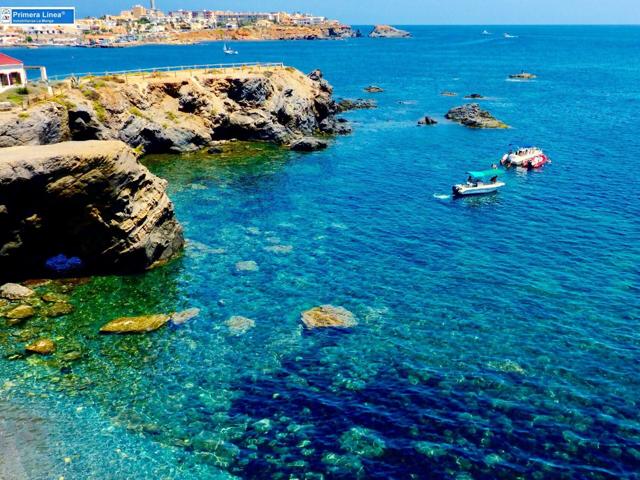 Venta de chalet en Cala Flores en primerísima línea de Mar Mediterráneo photo 0