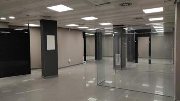 Oficina En alquiler en Hispanoamerica, Madrid photo 0