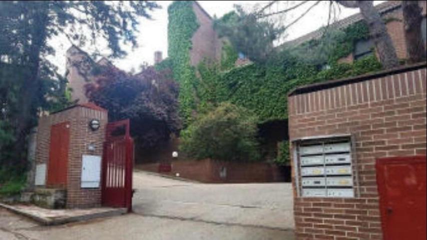 SE VENDE ADOSADO EN CL ARAUCARIA Nº 2 - Galapagar - Madrid photo 0