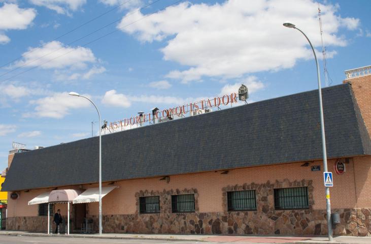 Se vende local de 1400m2 en Alcorcon, funcionando como restaurante y como centro de formación de cocina homologado, gran oportunidad photo 0