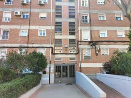 SE VENDE PISO EN CL AGUILAR DEL RIO Madrid photo 0