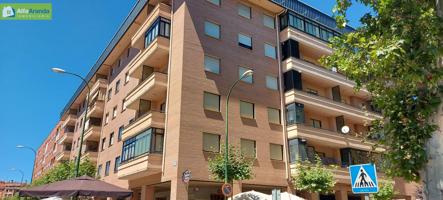 EN ALQUILER VIVIENDA DE 3 DORMITORIOS Y 2 BAÑOS photo 0