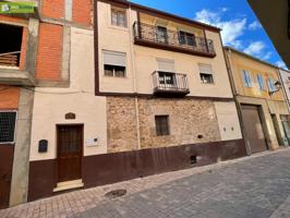 VIVIENDA DE TRES PLANTAS CON BODEGA EN ROA photo 0