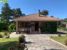 PARCELA EN VENTA CON CHALET EN URBANIZACIÓN LA CALABAZA photo 0
