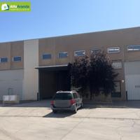 NAVE INDUSTRIAL VERSATIL DE HORMIGON CON GRAN ALTURA photo 0