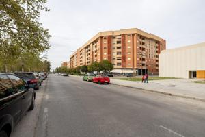 Precioso piso VPO en venta en Avenida Joaquina Eguaras photo 0