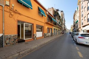 Local comercial de 137 m2 en calle Navarra photo 0