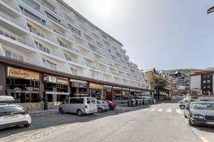 ¡Fantástica vivienda en Sierra Nevada a pocos metros de los remontes. photo 0