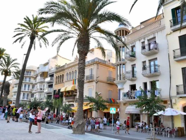 Local En venta en Sitges photo 0