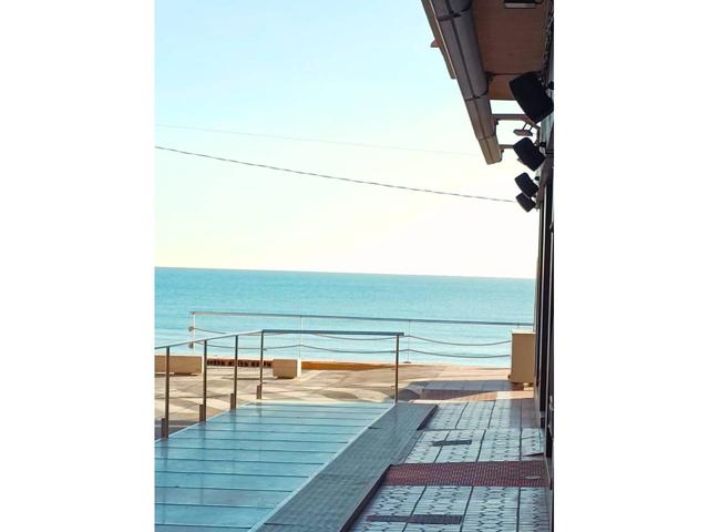 PRECIOSO APARTAMENTO JUNTO AL PASEO MARÍTIMO COMPLETAMENTE REFORMADO photo 0