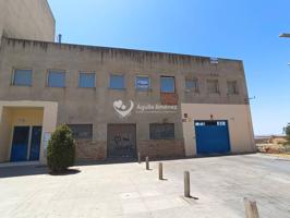 Edificio en venta con división en 5 módulos de distintas medidas. photo 0