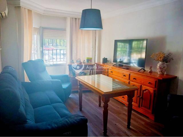 Venta de piso Entresuelo con Ascensor Zona La Paz photo 0