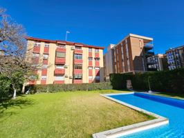 ¡BONITO RESIDENCIAL CON PISCINA Y APARCAMIENTO JUNTO AL HOSPITAL! photo 0