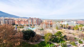 ¡RESIDENCIAL CON PISCINA EN EL BULEVAR CON TERRAZA Y GARAJE! photo 0