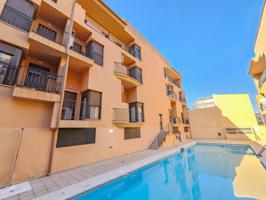 ¡PISO MODERNO EN RESIDENCIAL CON PISCINA EN LOS VILLARES! photo 0
