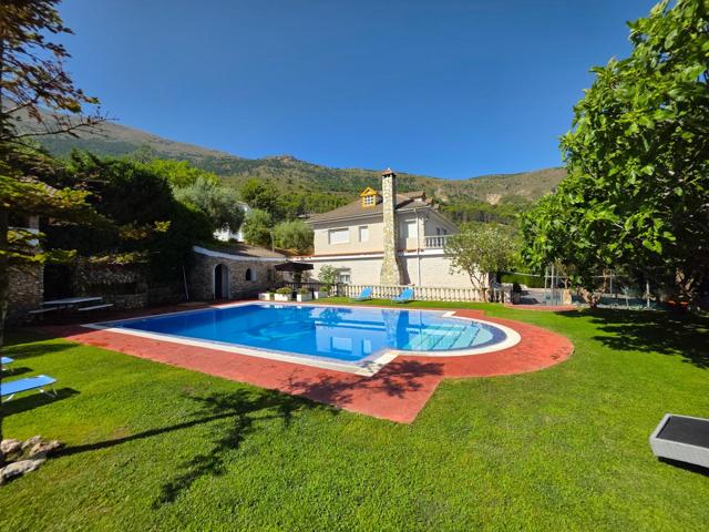 Casa rural con licencia turística, gran parcela, piscina y exteriores únicos en zona La Pandera photo 0