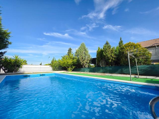 ¡Puentes Tablas, excelente chalet urbano con piscina y amplias zonas exteriores! photo 0
