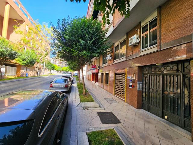 Piso precioso en alquiler en Paseo de la Estación (Altura Hotel Condestable) photo 0