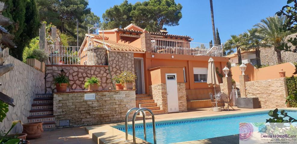 Unifamiliar En venta en Rotas, Dénia photo 0