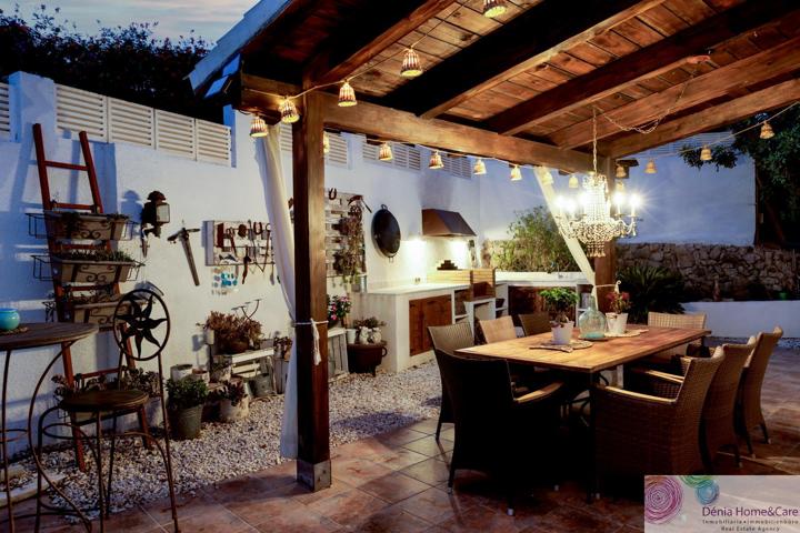Unifamiliar En venta en Montgo, Dénia photo 0