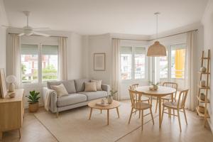 Apartamento en La Carihuela con terrazas, garaje y piscina photo 0