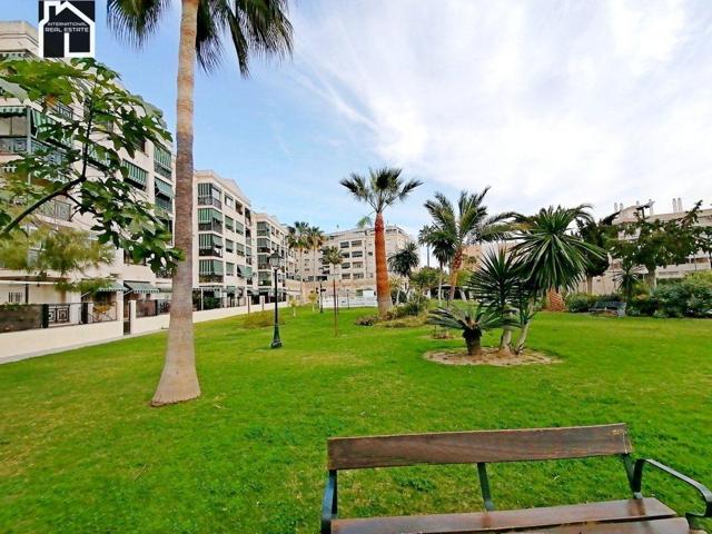 PISO DE 3 DORMITORIOS 2 BAÑOS Y 2 PLAZAS DE PARKING EN RESIDENCIAL CAPRY, PARQUE LITORAL, MÁLAGA photo 0
