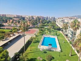 Ático de Lujo con Vistas 360º, Terraza de 111 m² y Chimenea en Parque Litoral – Málaga photo 0