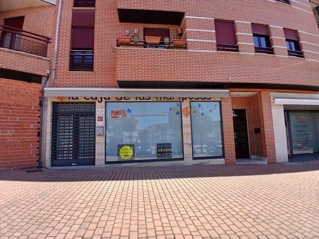 Venta o Alquiler de local negocio en Cuéllar. Céntrico. Acondicionado. Ref.2008 photo 0