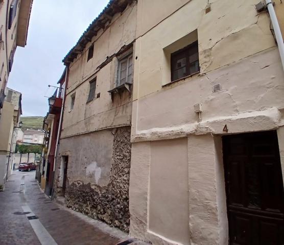 Casa en venta en Cuéllar. Céntrica. Para reformar. Ref.2030 photo 0